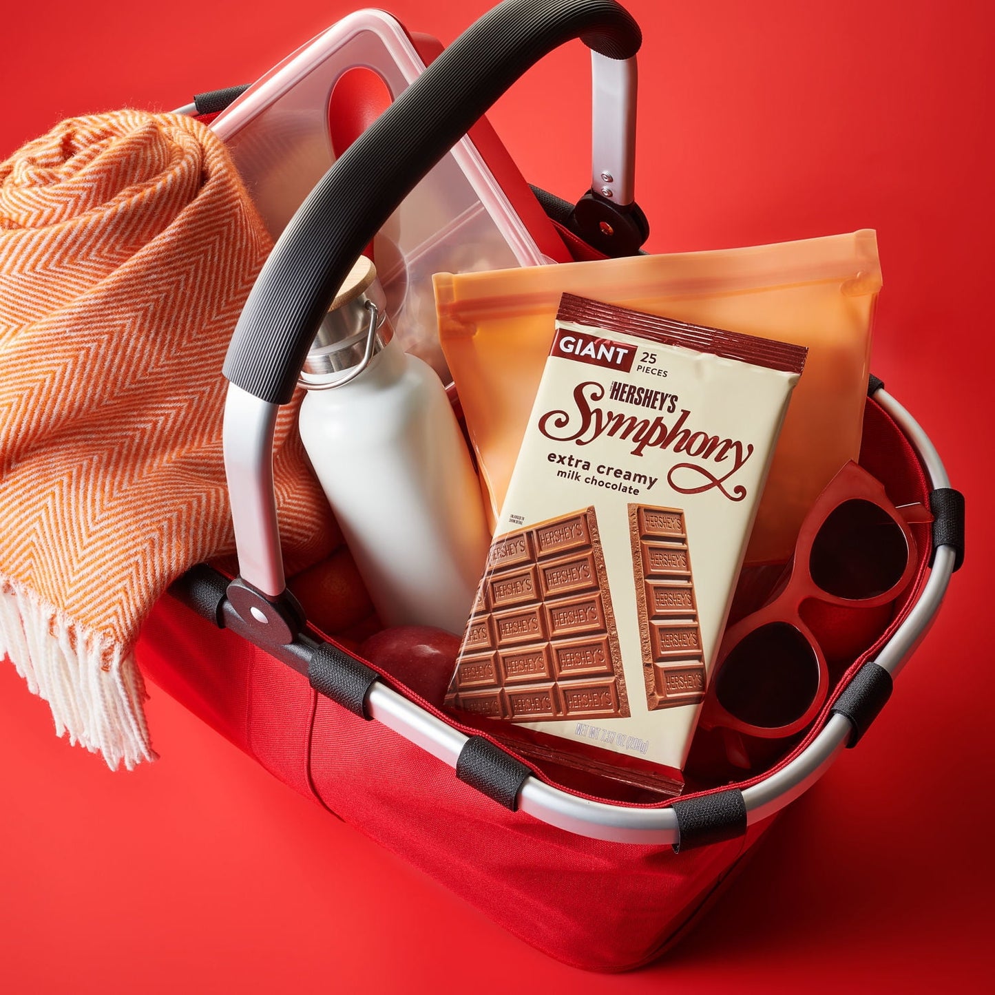Hershey's Symphony Milk Chocolate Giant Candy, Bar 7.37 oz, 25 Pieces
