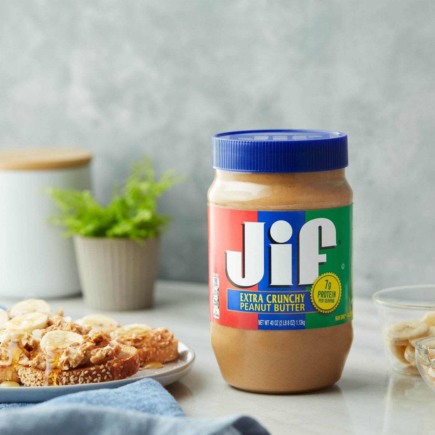 Jif Extra Crunchy Peanut Butter, 40-Ounce Jar