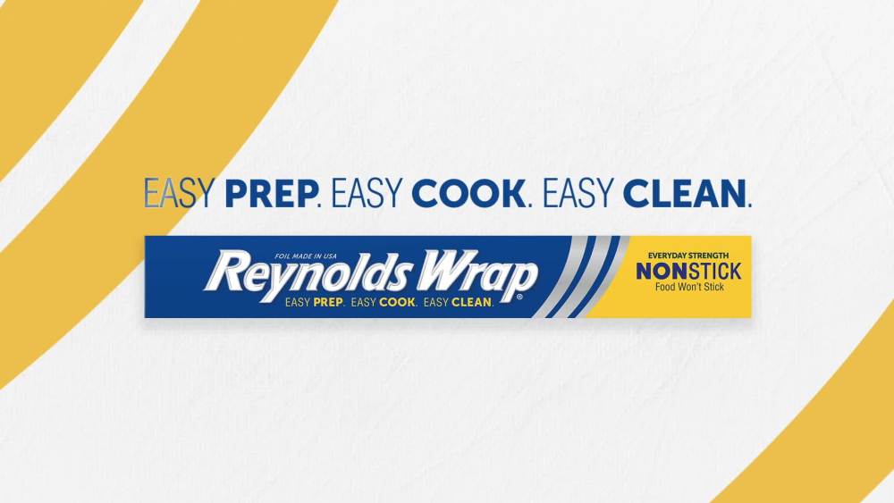 Reynolds Wrap Everyday Strength Non-Stick Aluminum Foil, 100 Square Feet