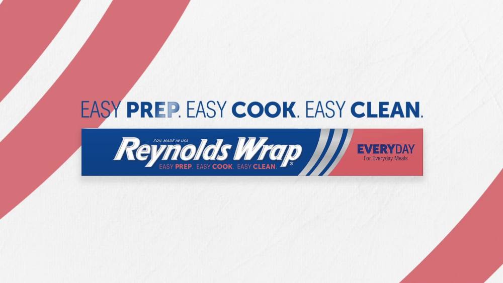 Reynolds Wrap Everyday Strength Aluminum Foil, 225 Square Feet