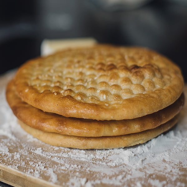 Kashmiri Roghni Kulcha