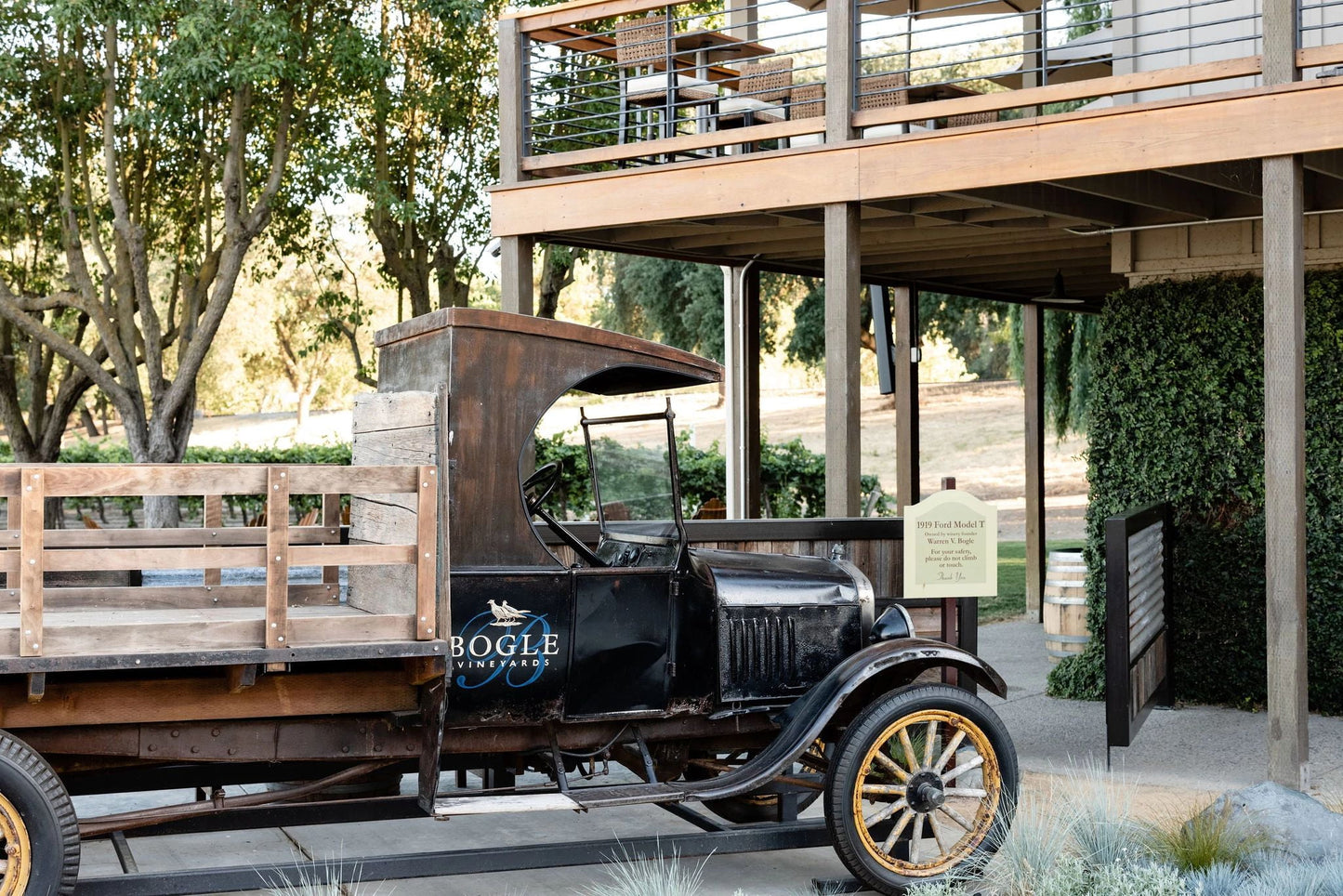 Bogle Chardonnay White Wine, California, 14.5% ABV, 750ml Glass Bottle, 5-150ml Servings