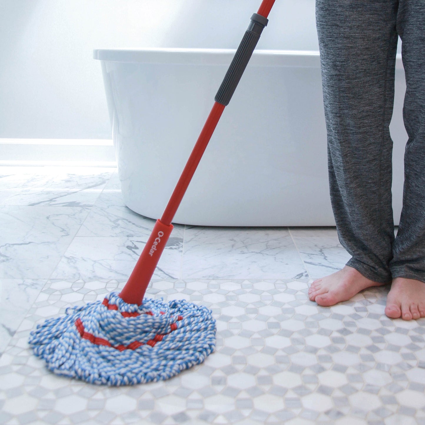 O-Cedar MicroTwist™ MAX Microfiber Mop, Removes 99% of Bacteria with Just Water