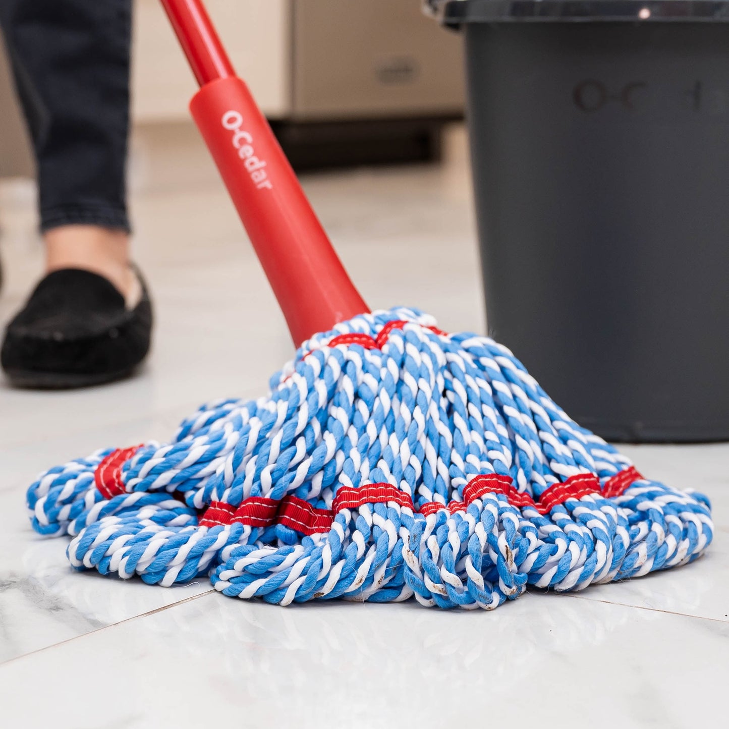 O-Cedar MicroTwist™ MAX Microfiber Mop, Removes 99% of Bacteria with Just Water