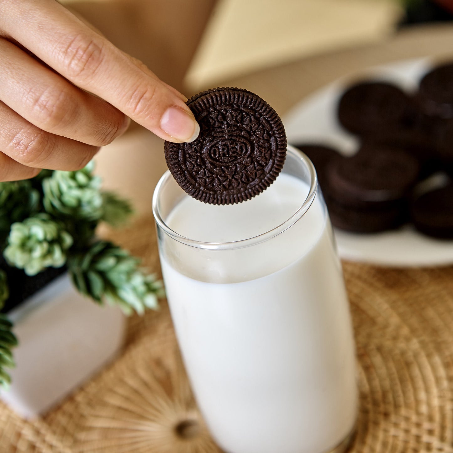 OREO Chocolate Sandwich Cookies, 13.29 oz