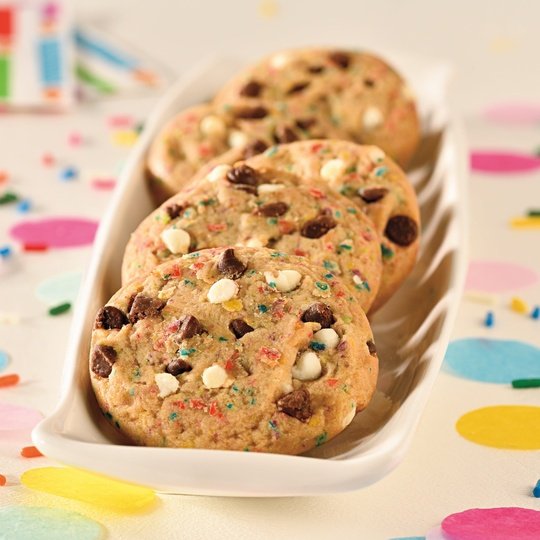 CHIPS AHOY! Chewy Confetti Cake Chocolate Chip Cookies with Sprinkles, Family Size, 14.38 oz